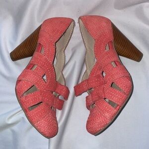Seychelles Limited Edition Pink Suede Retro Design Wood Stacked Heel size 6.5